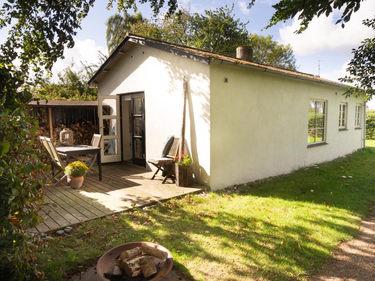 Kamilla'S Cottage, 1 Km. From The Beach Stege Buitenkant foto